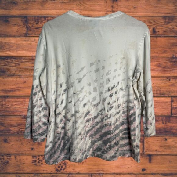 5 for $25🔥Additions by Chico's Ombre Print Long Sleeve Shirt Size 2 (Large) - Picture 2 of 4